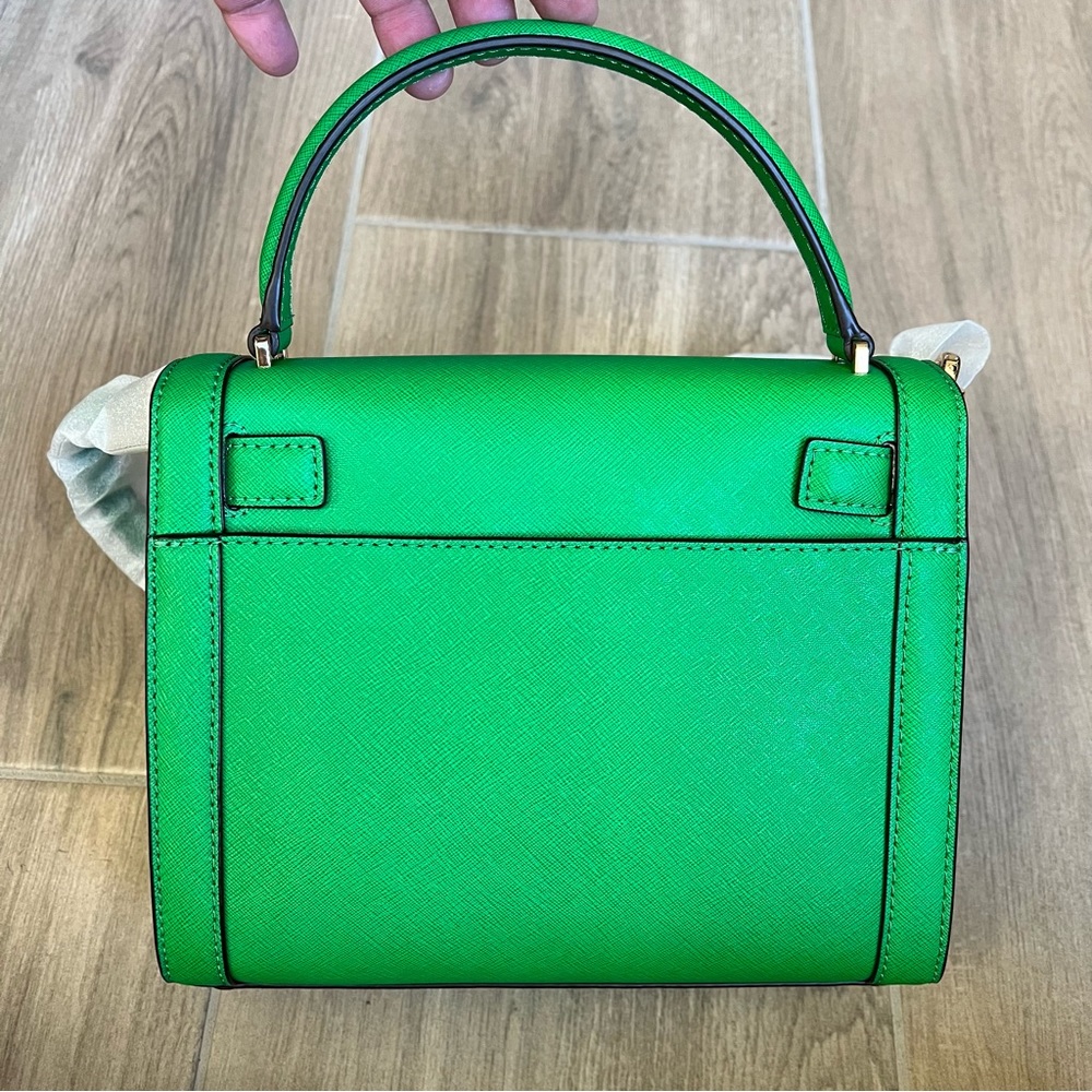 Michael Kors Dillon Messenger - Picture 4 of 10